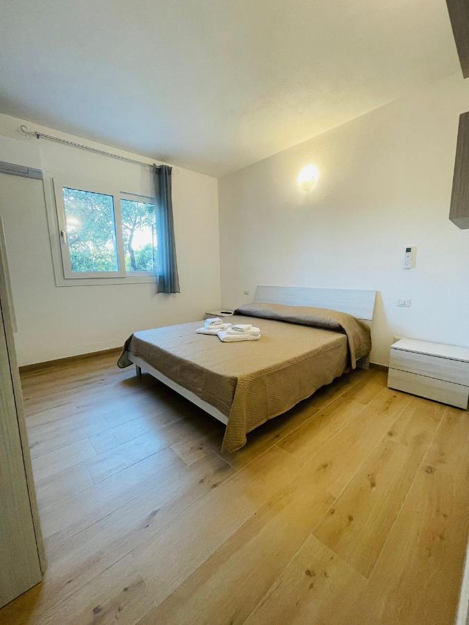 Chrisso Rooms Affittacamere San Teodoro  Eksteriør bilde