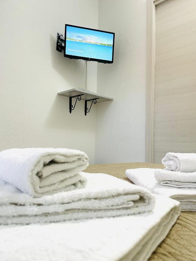 Chrisso Rooms Affittacamere San Teodoro  Eksteriør bilde